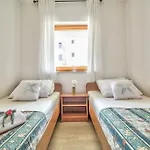 Vera Apartman *