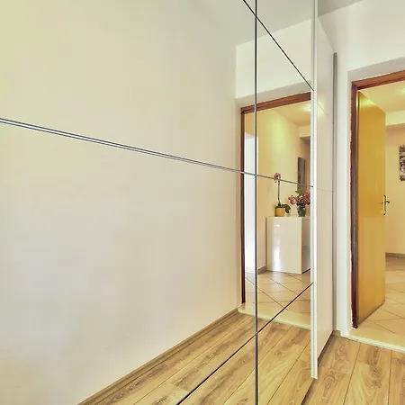 Vera Apartment