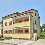 Vera Apartman *